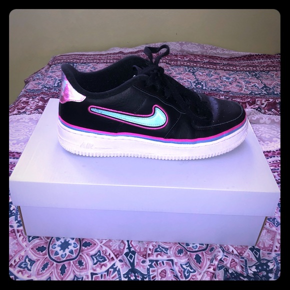 Nike Air Force 1 Sport - Picture 1 of 2